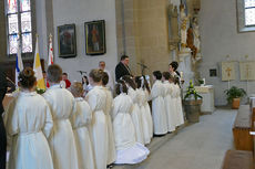 Feier der 1. Heiligen Kommunion in Sankt Crescentius (Foto: Karl-Franz Thiede)